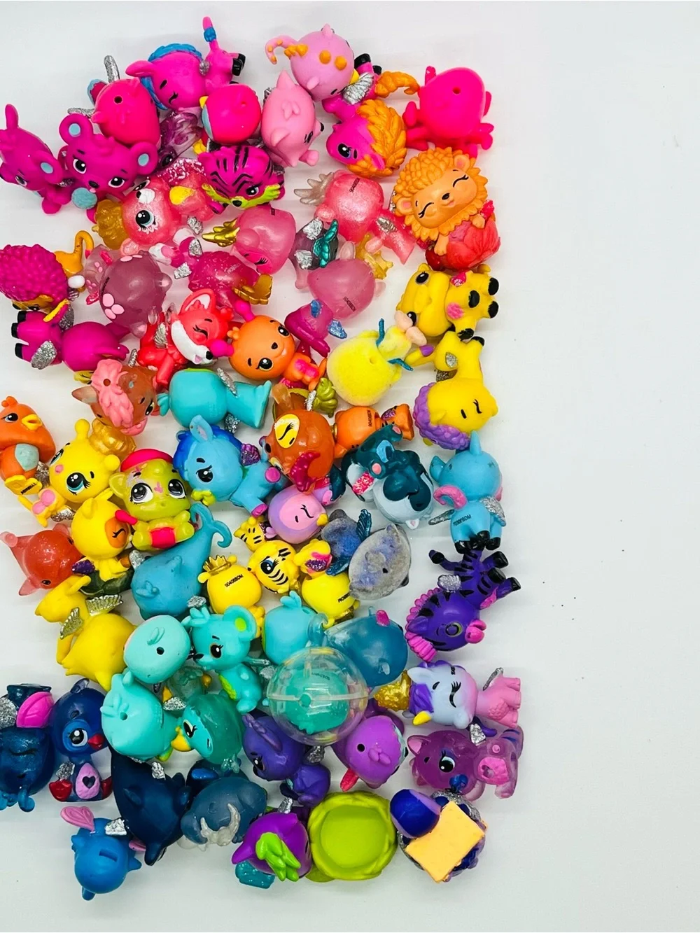 Spin Master Hatchimals Animal Figurines Mixed LARGE Lot of 63 PLUS Egg Case